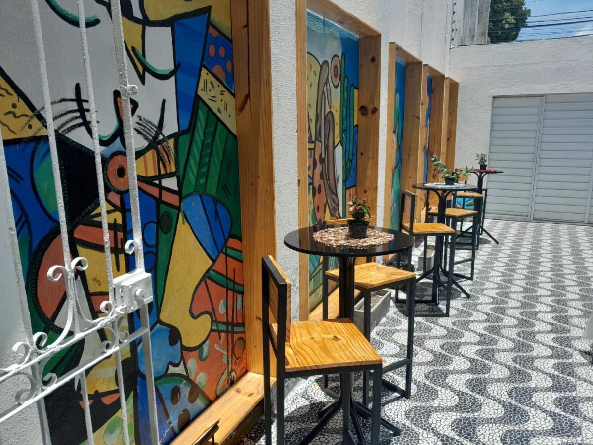 "Le Chat Qui Peche" Hostel A 150 Metros Da Praia De Pajucara Maceió Εξωτερικό φωτογραφία